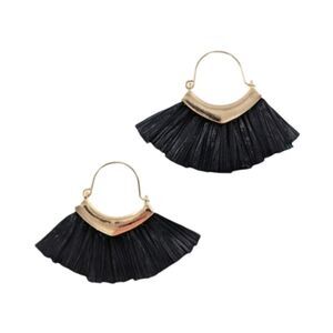 New Black raffia earrings